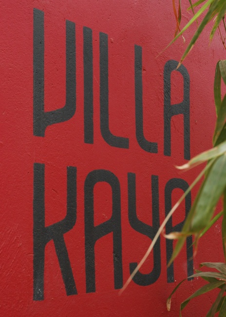 Villa-Kaya-sign